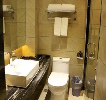 Xingbo Express Hotel Guilin Car Station Branch מראה חיצוני תמונה
