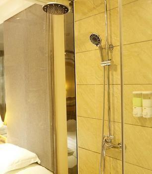 Xingbo Express Hotel Guilin Car Station Branch מראה חיצוני תמונה